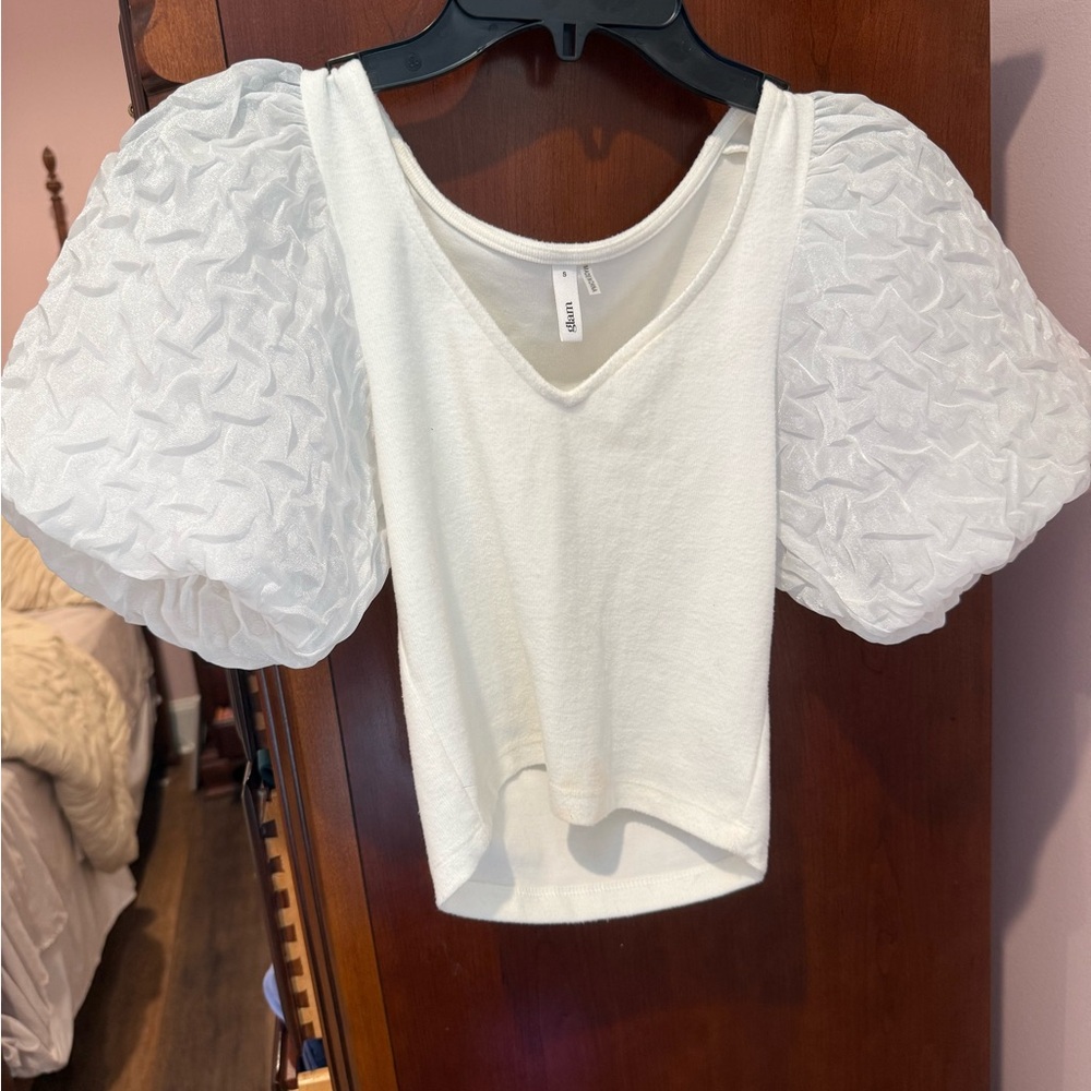 glam White V-Neck Puff Sleeve Crop Top